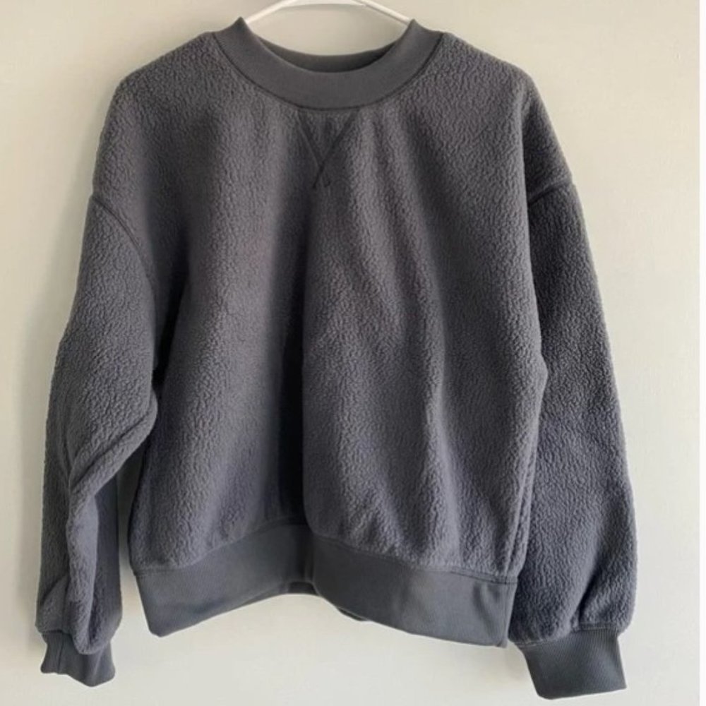 Universal Thread - Soft Plush Fleece Pullover Cre… - image 2